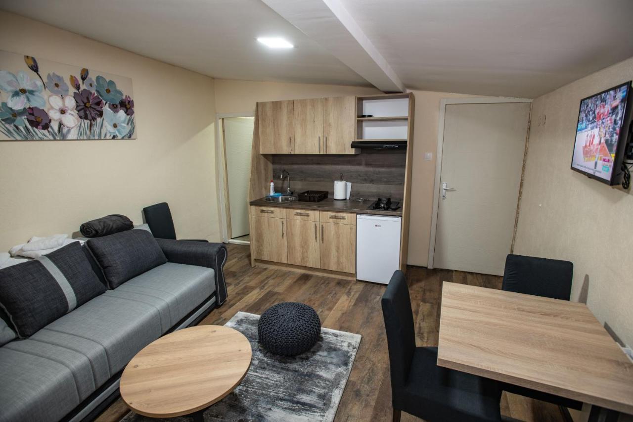 Apartmani Sp Jovanovic Crni Vrh Exterior foto